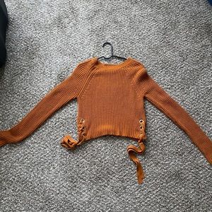 Guess Cropped Sweater